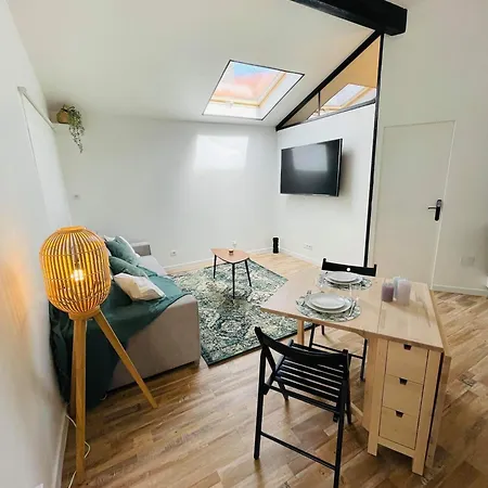 Grand Studio Pres Des Plages Apartment *